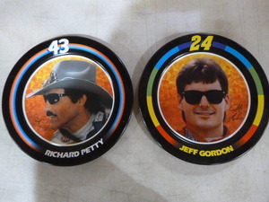 lot 64 image: Richard Petty and Jeff Gordon Metal Plates