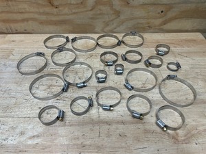 lot 74 image: BREEZE- Lot of Hose Clamps