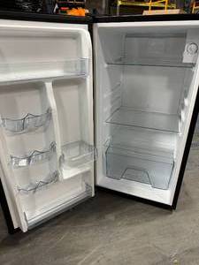 lot 57 image: MAGIC CHEF HMAR33SE 3.2 cu. ft. Mini Fridge in Stainless Steel Look - NOT WORKING