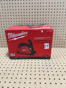 lot 89 image: MILWAUKEE 49-40-6120 7in9in Large Angle Grinder Cutting Shroud