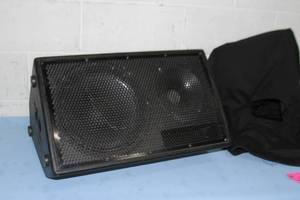 lot 62 image: EAW Eastern Acoustic Works LA212 2-Way Full-Range Main Monitor Pro Audio Loudspeaker  Speaker