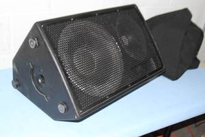 lot 64 image: EAW Eastern Acoustic Works LA212 2-Way Full-Range Main Monitor Pro Audio Loudspeaker  Speaker