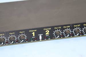 lot 99 image: Whirlwind  US Audio 2-Channel Pro Audio Distribution Amplifier - Model DA-2