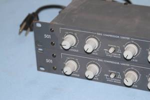 lot 119 image: Lot of 2 - Symetrix 501 Peak  RMS Pro Audio Compressor  Limiter Controllers