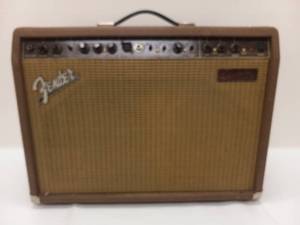FENDER ACOUSTIC GUITAR AMPLIFIER