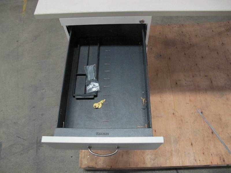 lot 144 image: 3 Drawer Office Desk with Back Rails and Locking Drawers - Has Keys