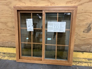 lot 9 image: SIMONTON 6500 Series Slider Window