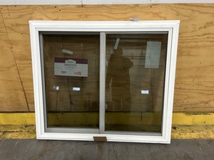 lot 13 image: SIMONTON 6500 Series Slider Window