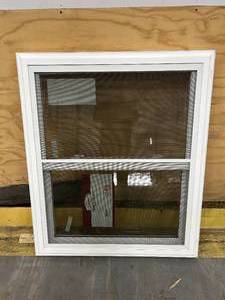 lot 34 image: SIMONTON 6500 Series Slider Window