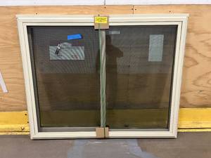 lot 51 image: SIMONTON 6500 Series Slider Window- LISTING UPDATED- PLEASE READ BELOW