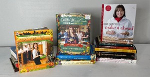 lot 75 image: Lot of 15 Cookbooks Barefoot Contessa, Pioneer Woman etc
