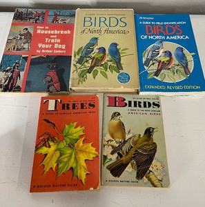 lot 94 image: Lot of 5 Vintage Books