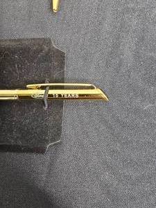 lot 173 image: (5) Ford Motor Co 15 Year Gold Quill Pens