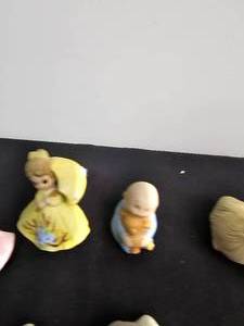 lot 211 image: Vintage Hallmark Coasters Plus Dept 56 Miniature Figurines