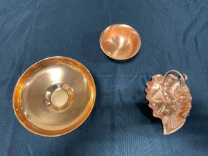 lot 95 image: Copper Gregorian 6 Leaf Dish, Copper Tazza Candy Dish, Copper Round Pedestal Plate to Serve Food