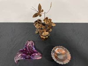 lot 98 image: Musical Copper Flower w Butterflies Plays Love Story, Coppercraft Guild Pedestal Dish 6, VTG Purple Art Glass Flower Bowl