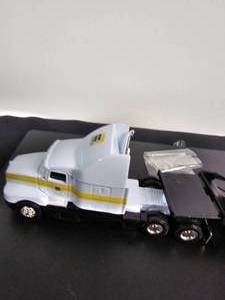 lot 227 image: 164 Ertl Ag-Chem 8103 Black Beauty Terra Gator and Kenworth Truck - Inc Display Case