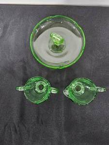 lot 140 image: VTG Uranium Glass Lot - Ash TrayTrinket Dish and Sugar and Creamer Set