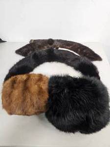 lot 274 image: Vintage Brown & Black Mink Muffs and Collars