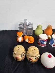 lot 111 image: Lot of 12 VTG Salt & Pepper Shakers Inc Fox, Bear & Pear