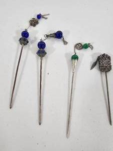 lot 281 image: Antique Hat Pins