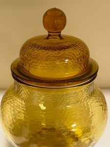 lot 119 image: Vintage Amber Glass Lidded Jar