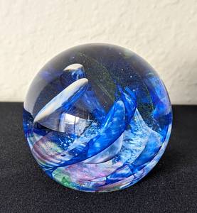 lot 51 image: Caithness of Scotland Fiesta Paperweight