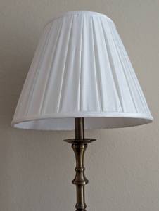 lot 62 image: Decorative Brass Table Lamp