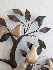 lot 130 image: Metal Pear Tree Wall Hanging