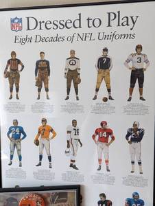 lot 137 image: Vintage Bears Memorabilia