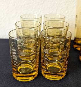 lot 146 image: Etched Vintage Amber Glassware Set