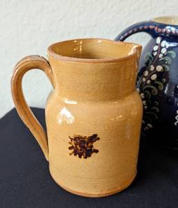 lot 171 image: More Decorative Glazed Pottery