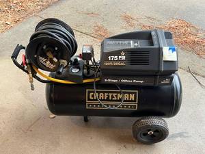 lot 3 image: Craftsman 175 psi Air Compressor (Model 919.167790)