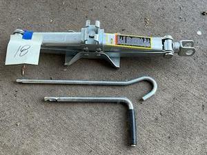 lot 18 image: Larin SJ-1 1.5 Ton Scissor Jack