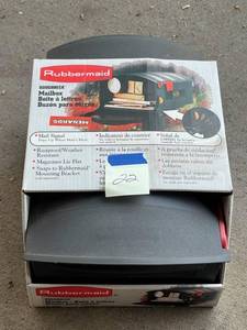 lot 22 image: New Rubbermaid Roughneck Mailbox
