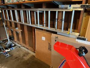 lot 23 image: Keller 20FT Type II Aluminum D-Rung Extension Ladder (Model 3520) ($199 MSRP)