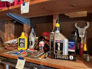 lot 31 image: Oil, Lubricants, Grease Lot
