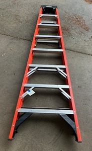 lot 48 image: Werner 8FT (300 lbs. Capacity) Fiberglass Ladder in Nice Condition ($300 MSRP)
