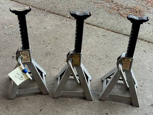lot 50 image: Pro-Lift 3 Ton Heavy Duty Jack Stands (4 total)