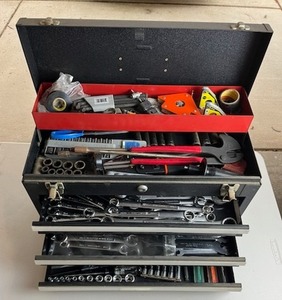 lot 91 image: Heavy Duty Craftsman Toolbox Loaded with Tools