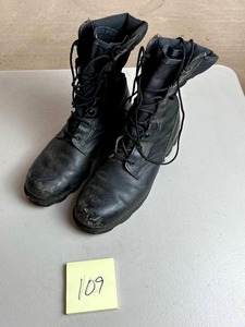 lot 109 image: Vintage Military Combat Boots (Mens Size 9R)