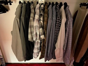 lot 209 image: Great Lot of Red Head Shirts (Mens Medium) in Nice Condition