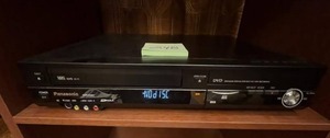 lot 248 image: Vintage Panasonic DMR-EA38V DVD VCR Combo Recorder