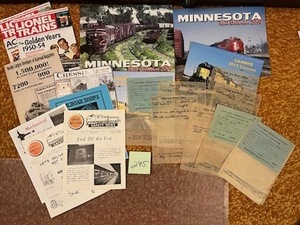 lot 275 image: Vintage Chicago Great Western Railroad Company Train Order Clearance Cards (1950s - 1960s) and More