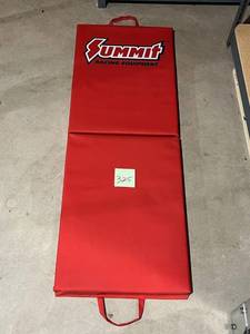 lot 325 image: Like New Summit Racing Equipment Mechanics Mat