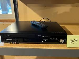 lot 349 image: Nice Panasonic DMR-EA38V DVDVHS Combo Recorder (Clean and Powers Up)