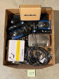 lot 359 image: Techology Accessories including brand new HP Mice