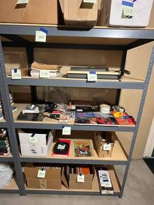 lot 388 image: Metal Shelving Unit (72 x 48 x 24)