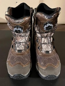 lot 394 image: Cabelas Gore-Tex SnowHiking Boots Mens 9M (Excellent Condition)