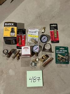 lot 487 image: Nice lot of Gauges, Air Hose Repair Kit, and More